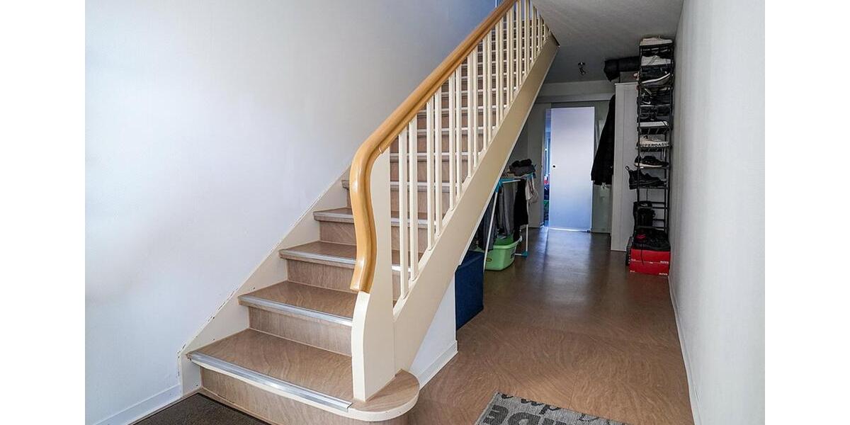 Dachgeschoßwohnung Upgant-Schott Schott - 1 Zimmer, 92 m&sup2;, 790&euro; | Angebot:24832670