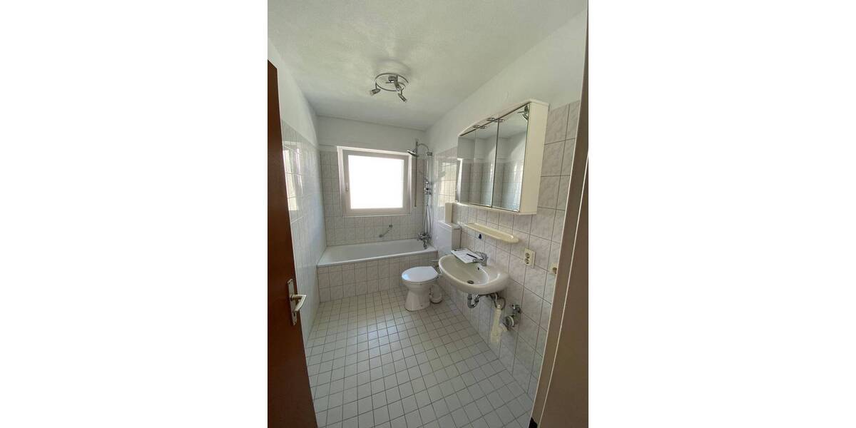 Etagenwohnung Grenzach-Wyhlen Wyhlen - 3 Zimmer, 81 m&sup2;, 940&euro; | Angebot:25802150