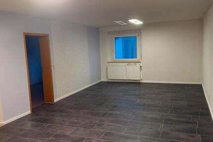Wohnung Büchenbeuren - 3 Zimmer, 75 m&sup2;, 600&euro; | Angebot:26528535