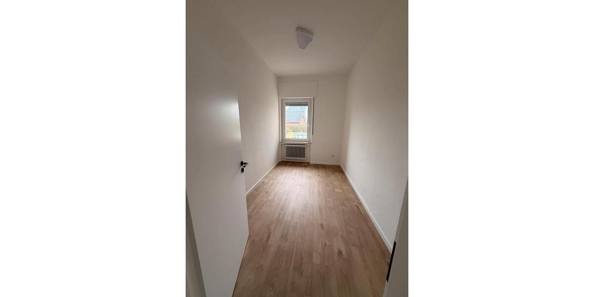 Erdgeschoßwohnung Bad Salzuflen Biemsen-Ahmsen - 3 Zimmer, 84 m&sup2;, 898&euro; | Angebot:25081462