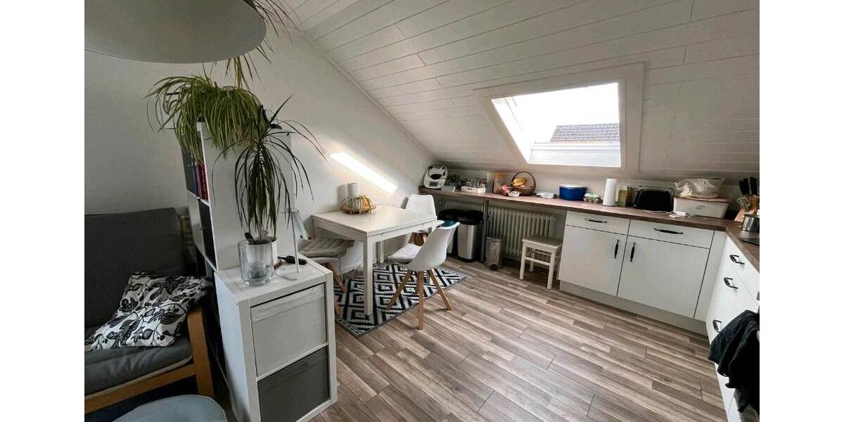 Dachgeschoßwohnung Reichelsheim (Wetterau) - 4 Zimmer, 85 m&sup2;, 950&euro; | Angebot:26639027