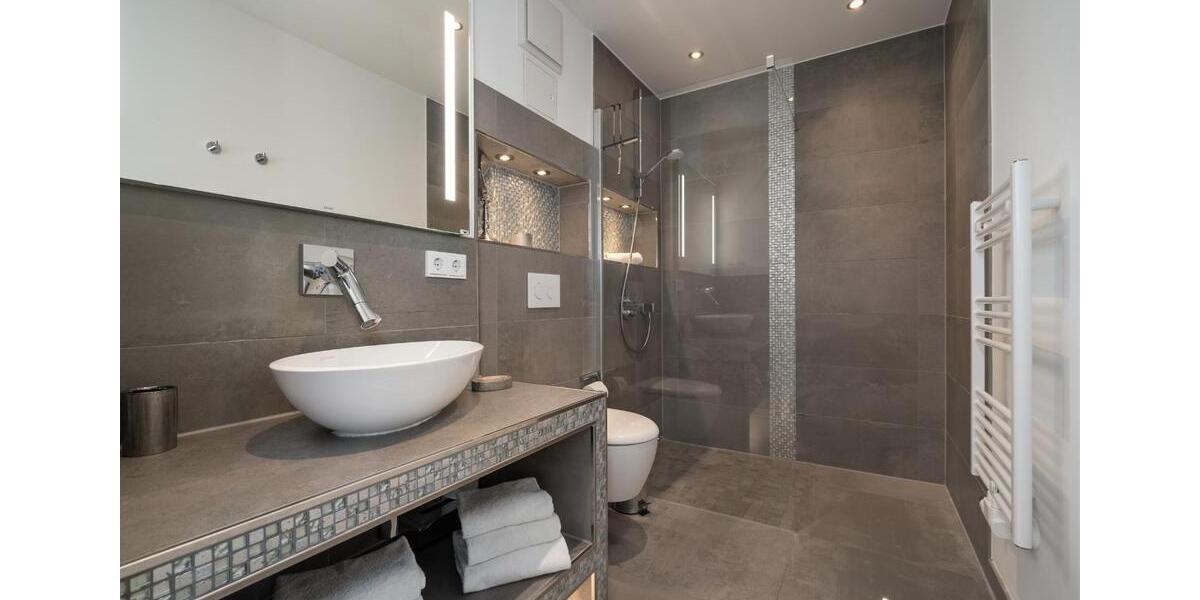 Etagenwohnung Waren (Müritz) - 2 Zimmer, 53 m&sup2;, 1.000&euro; | Angebot:25883642