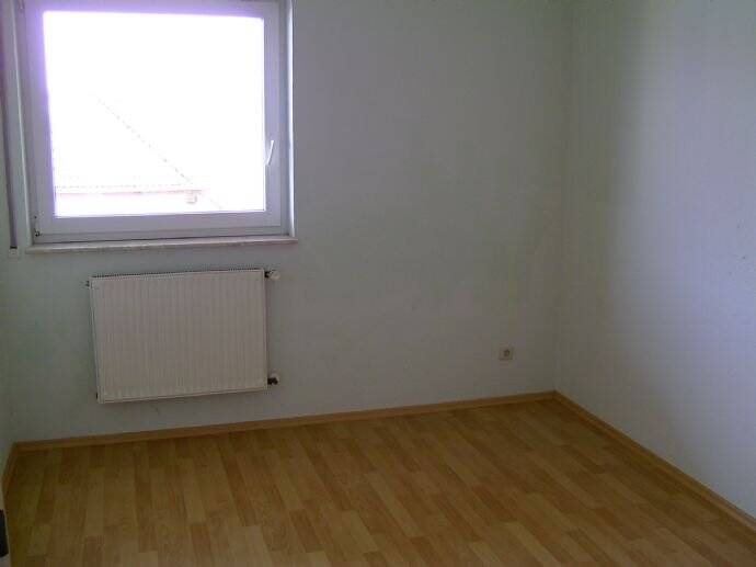 Etagenwohnung Weißenthurm - 4 Zimmer, 96 m&sup2;, 820&euro; | Angebot:24647845