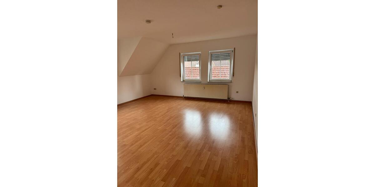 Dachgeschoßwohnung Bretten - 2 Zimmer, 56 m&sup2;, 780&euro; | Angebot:26615334