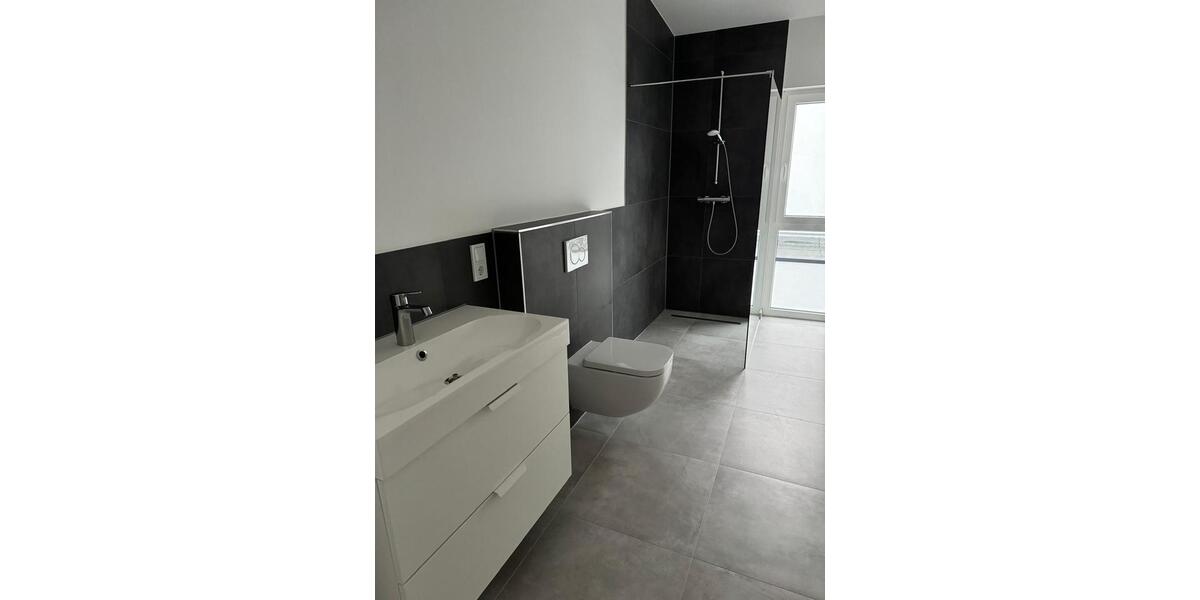 Etagenwohnung Emmerich am Rhein - 3 Zimmer, 86 m&sup2;, 890&euro; | Angebot:26415537