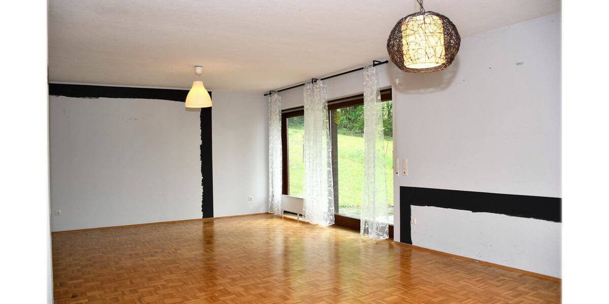Einfamilienhaus Vöhl Kirchlotheim - 8 Zimmer, 195 m&sup2;, 890&euro; | Angebot:26489497