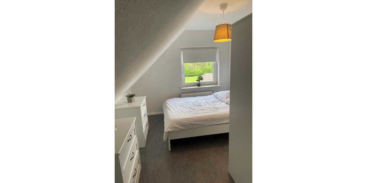 Dachgeschoßwohnung Bad Pyrmont - 2 Zimmer, 50 m&sup2;, 890&euro; | Angebot:26031893