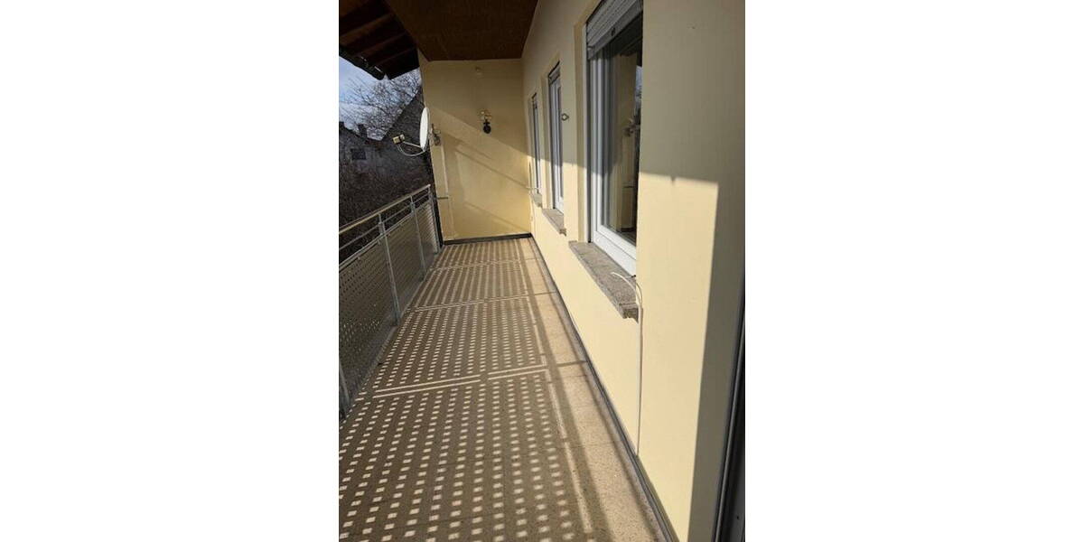 Etagenwohnung Leinburg - 3 Zimmer, 85 m&sup2;, 890&euro; | Angebot:26124803