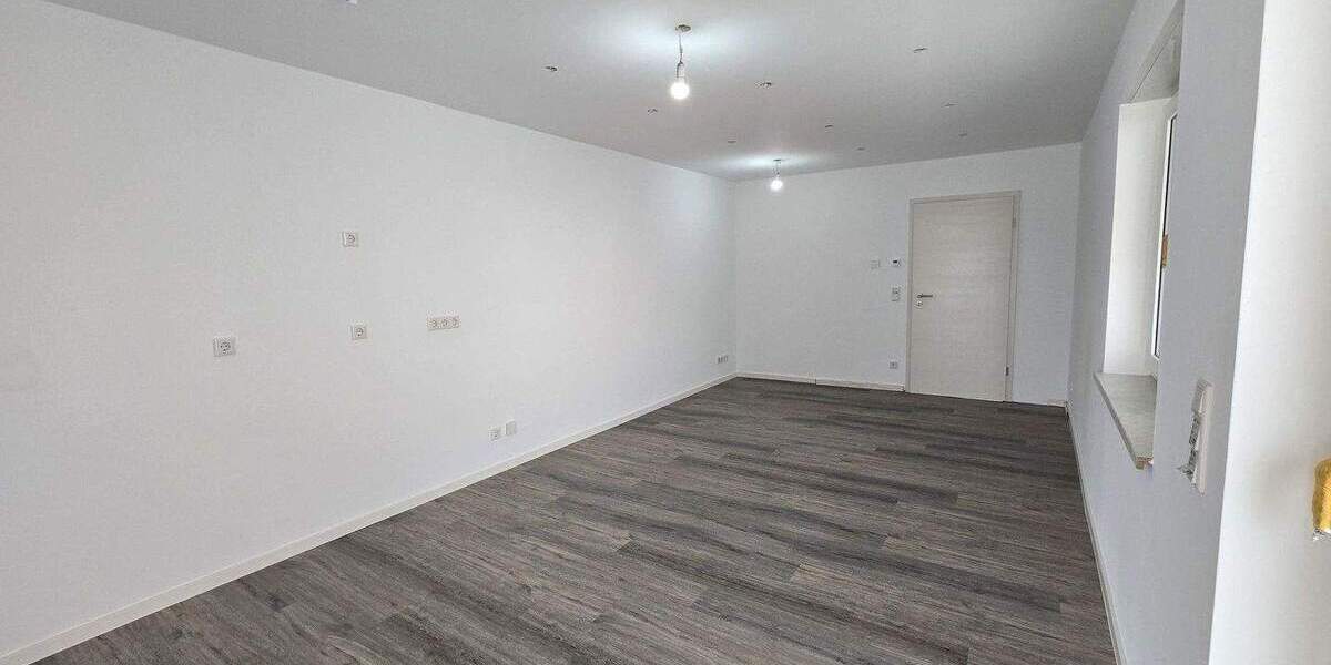 Doppelhaushälfte Römerberg Berghausen - 3 Zimmer, 80 m&sup2;, 1.600&euro; | Angebot:25654186