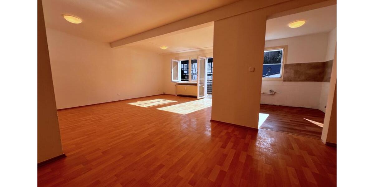 Erdgeschoßwohnung Winterberg - 3.5 Zimmer, 85 m&sup2;, 495&euro; | Angebot:25988603