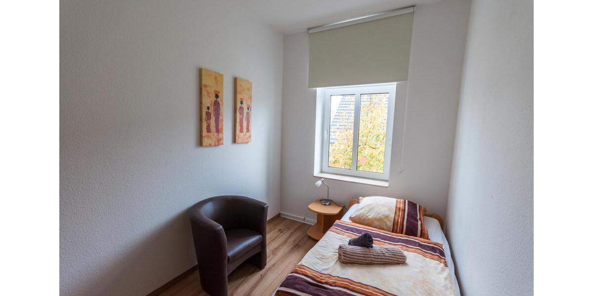 Etagenwohnung Bad Oeynhausen - 4 Zimmer, 100 m&sup2;, 1.000&euro; | Angebot:26632415