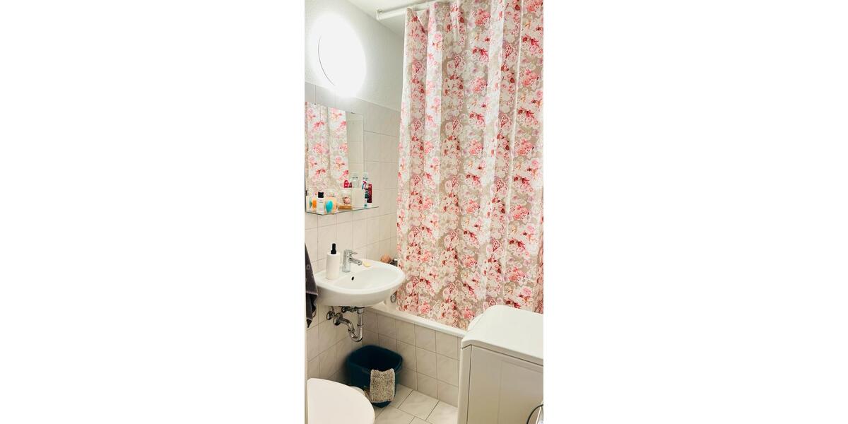 Schöne 1-Zimmer-Wohnung mit Balkon zu vermieten in Erfurt 1 zimmer