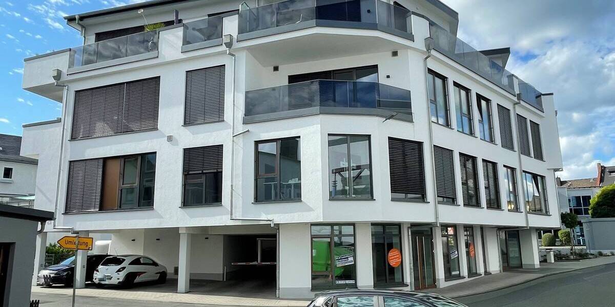 Gewerbeobjekt Herborn - 3 Zimmer, 238 m&sup2;, 2.860&euro; | Angebot:25674831