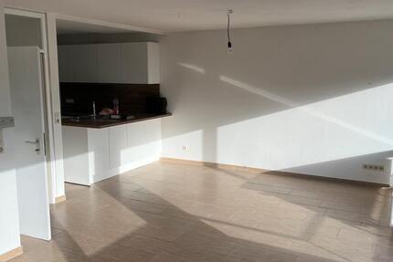 60qm 2 Zimmer whg mit Balkon, lichtdurchflutete Wohnung 2 zimmer