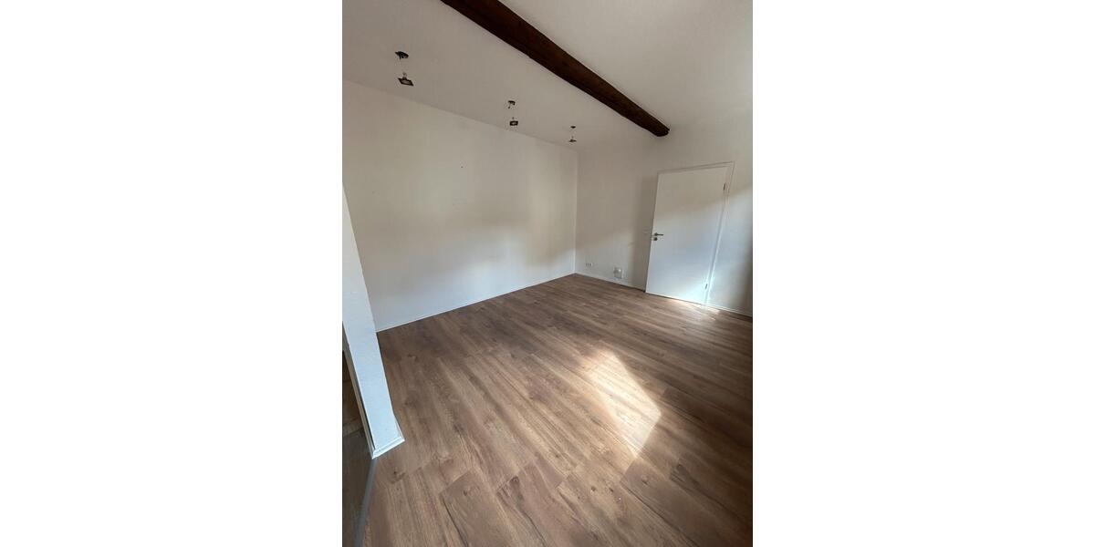 Erdgeschoßwohnung Querfurt - 1 Zimmer, 42 m&sup2;, 350&euro; | Angebot:25874935