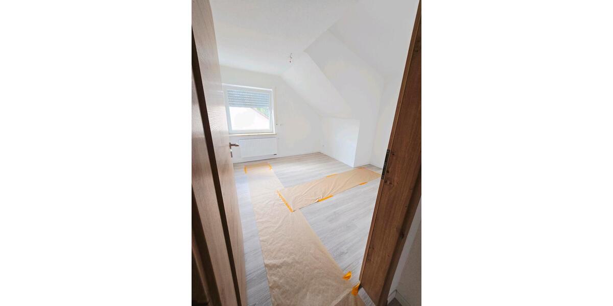 Dachgeschoßwohnung Fellheim - 3 Zimmer, 88 m&sup2;, 1.220&euro; | Angebot:26606074