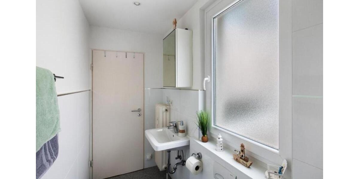 Etagenwohnung Wiesbaden Nordost - 1 Zimmer, 40 m&sup2;, 125&euro; | Angebot:25592555