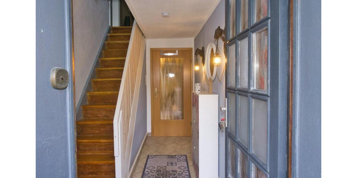 Doppelhaushälfte Wilhelmshaven - 2 Zimmer, 87 m&sup2;, 700&euro; | Angebot:25965607