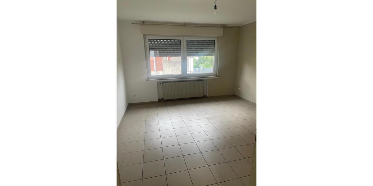 Etagenwohnung Leverkusen Schlebusch - 4 Zimmer, 90 m&sup2;, 1.400&euro; | Angebot:24508747