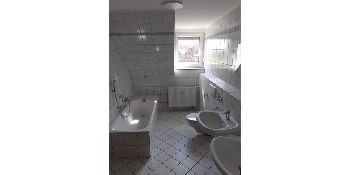 Dachgeschoßwohnung Feuchtwangen - 4 Zimmer, 103 m&sup2;, 825&euro; | Angebot:26577660