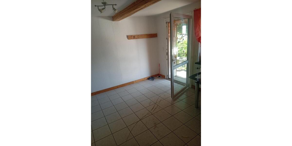 Etagenwohnung Moritzburg - 5 Zimmer, 120 m&sup2;, 900&euro; | Angebot:24769784