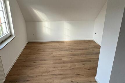 Wohnung Westerstede - 2.5 Zimmer, 120 m&sup2;, 1.200&euro; | Angebot:24576326