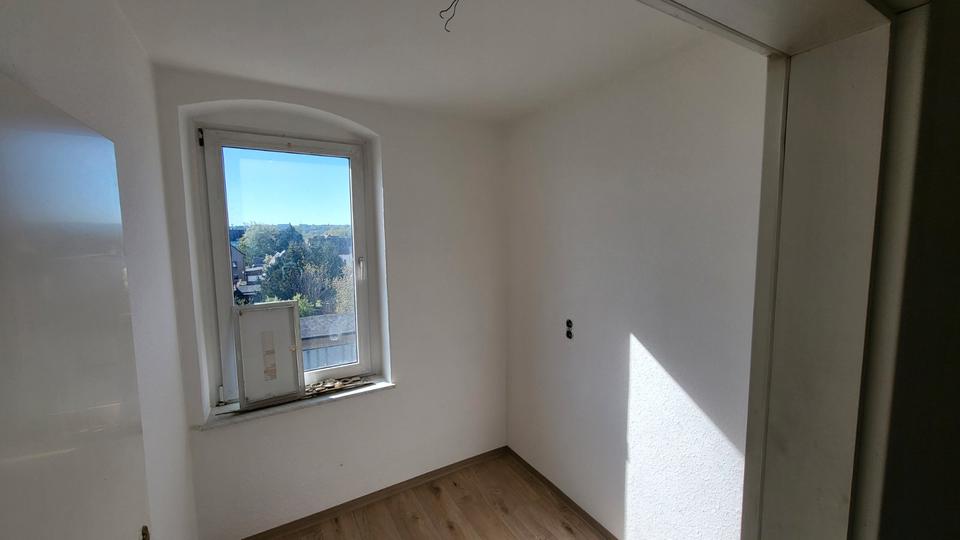 Etagenwohnung Zeitz - 3 Zimmer, 88 m&sup2;, 490&euro; | Angebot:25974882