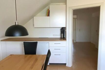 Großzügig, ländlich und bestens angebunden: Exklusive Wohnung mit Hauscharakter und Gartenoption 5 zimmer