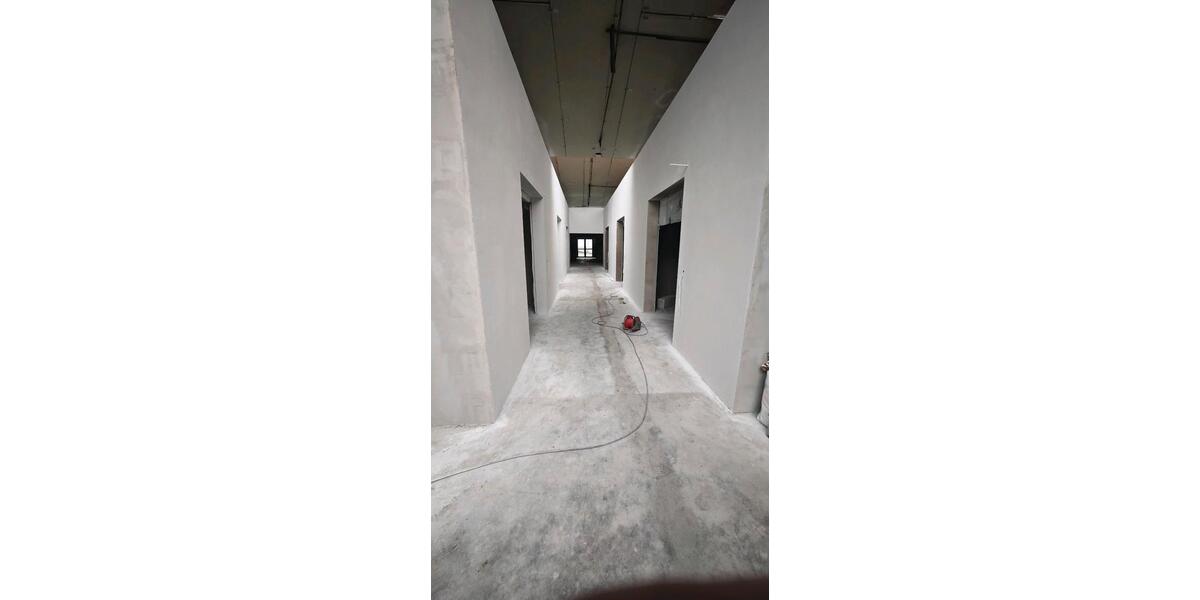 Vermiete Lagerhallen 42-120m² in Karlsruhe Hagsfeld zimmer