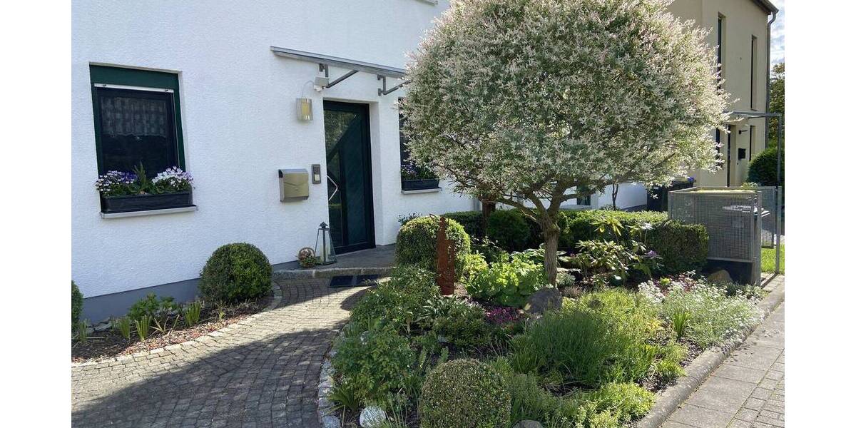 Einfamilienhaus Erfurt-Ermstedt Ermstedt - 5 Zimmer, 170 m&sup2;, 1.700&euro; | Angebot:25929493