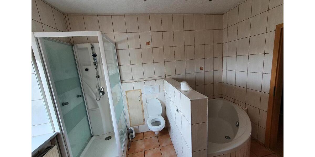 Etagenwohnung Güsten - 4.5 Zimmer, 100 m&sup2;, 570&euro; | Angebot:26068987