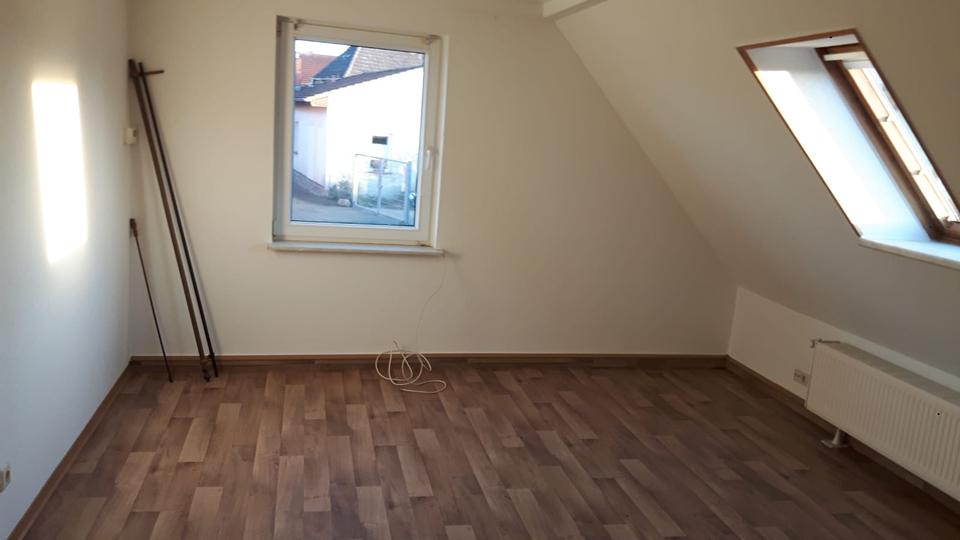 Dachgeschoßwohnung Demmin - 2.5 Zimmer, 53 m&sup2;, 370&euro; | Angebot:26588138