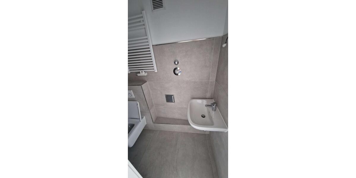 Fast wie Neubau: Helle DG-Wohnung (Erstbezug-Niveau) in Dortmund 2 zimmer