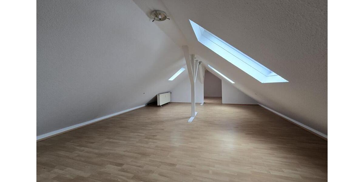 Maisonettenwohnung Mörfelden-Walldorf Walldorf - 3 Zimmer, 105 m&sup2;, 900&euro; | Angebot:26660593