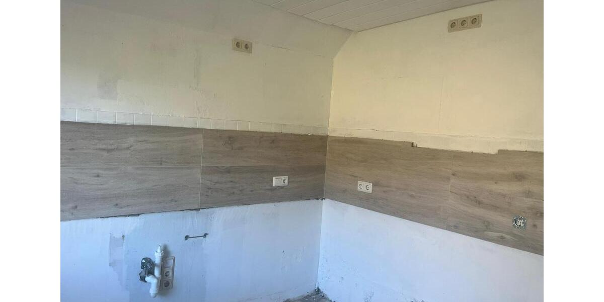 Etagenwohnung Windeck - 5 Zimmer, 125 m&sup2;, 1.000&euro; | Angebot:26051271