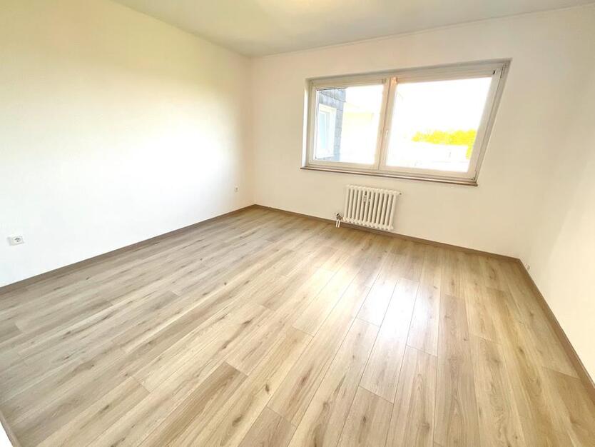 Renovierte 3 Zimmerwohnung mit Balkon