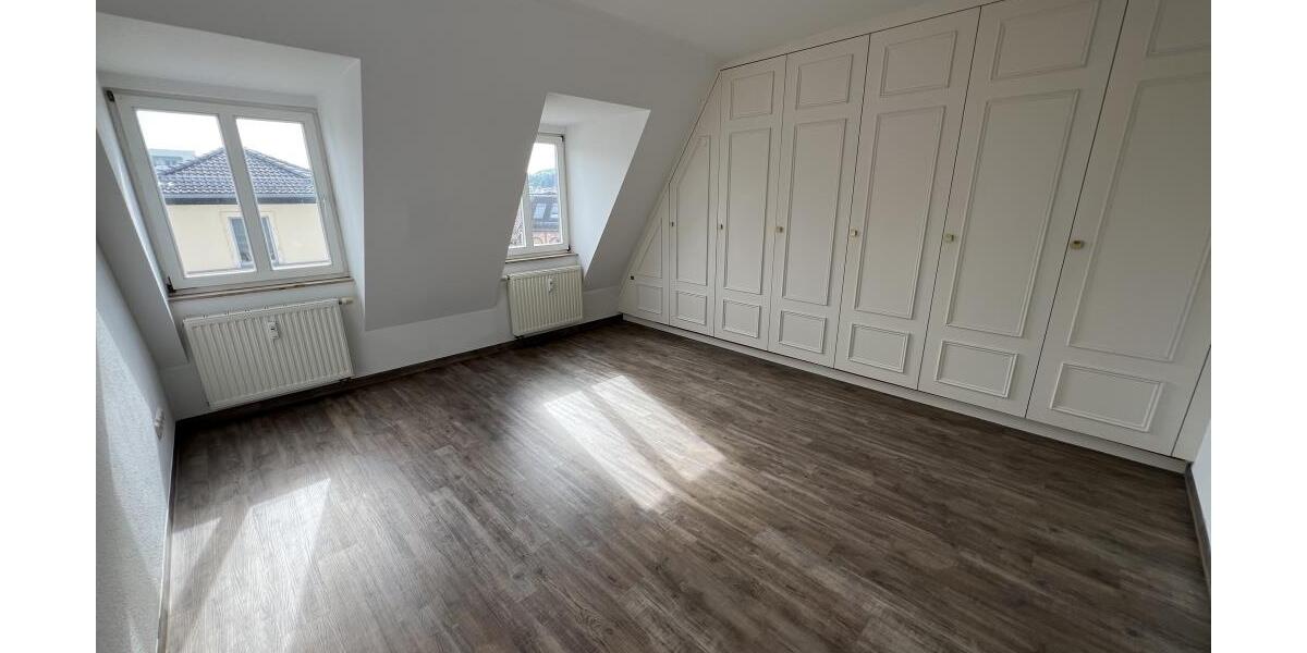 Dachterrasse, Kamin und Fußbodenheizung! Außergewöhnliche 4 Zimmer Wohnung in ruhiger Innenstadtlage! - Etagenwohnung Gera Ostviertel | Angebot:26845300