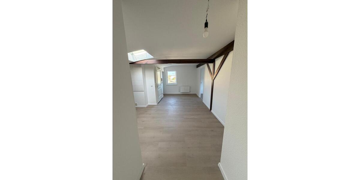 Dachgeschoßwohnung Eberswalde - 3 Zimmer, 85 m&sup2;, 935&euro; | Angebot:26038830