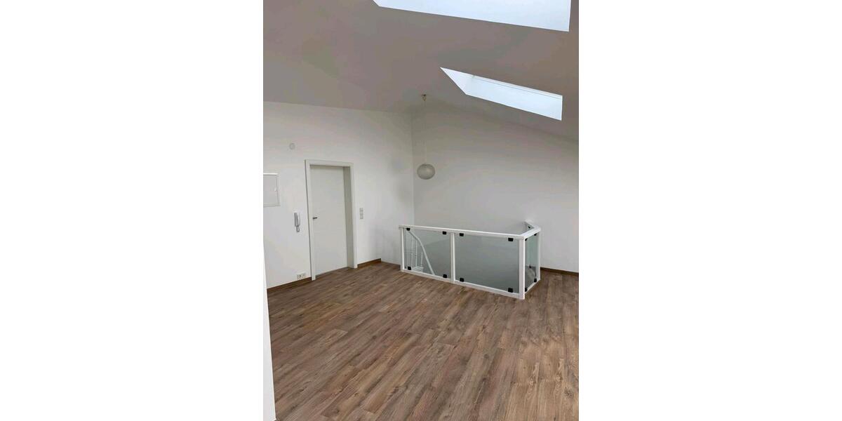 Dachgeschoßwohnung Bad Kreuznach Bad Münster am Stein-Ebernburg - 2 Zimmer, 70 m&sup2;, 1.080&euro; | Angebot:26442554