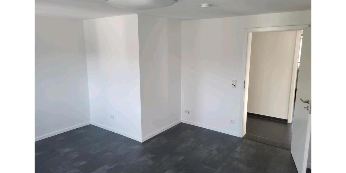 Renovierte 3 Zimmerwohnung 3 zimmer