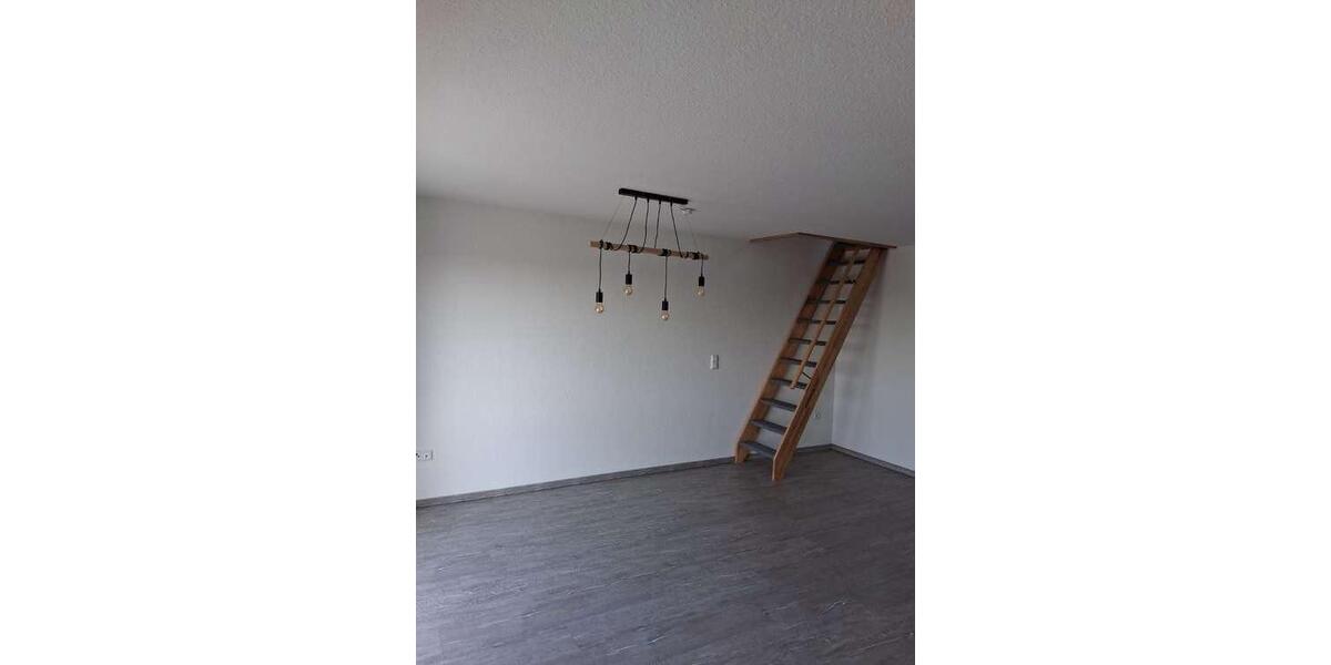 Maisonettenwohnung Brackenheim - 2.5 Zimmer, 104 m&sup2;, 1.210&euro; | Angebot:26611955