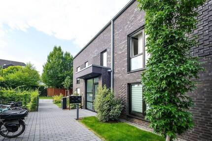 Schicke 2 Zimmer GartenWohnung in ruhiger Wohnlage von Schlebusch!