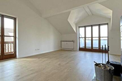 Gemütliche 3-Zimmer-Wohnung mit Kaminofen, Dachterrasse und Balkon 3 zimmer