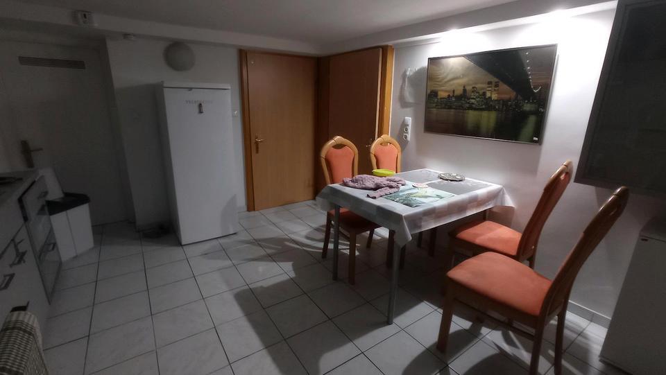 ein WG-Zimmer in Düsseldorf (auf der Bocholterstraße) zimmer