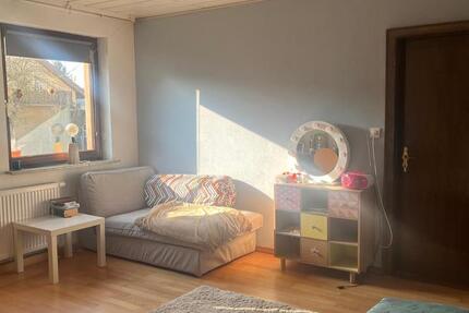 Wohnung Eiterfeld - 3 Zimmer, 60 m&sup2;, 350&euro; | Angebot:25809523