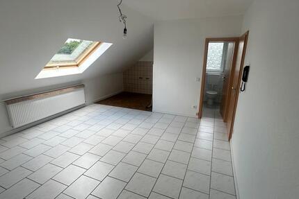 Wohnung Wegberg - 1 Zimmer, 30 m&sup2;, 200&euro; | Angebot:25098807