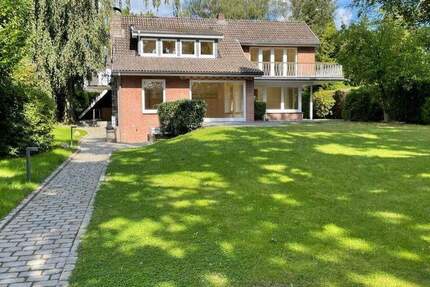 Haus Hamburg Volksdorf - 7 Zimmer, 247 m&sup2;, 3.100&euro; | Angebot:24812027