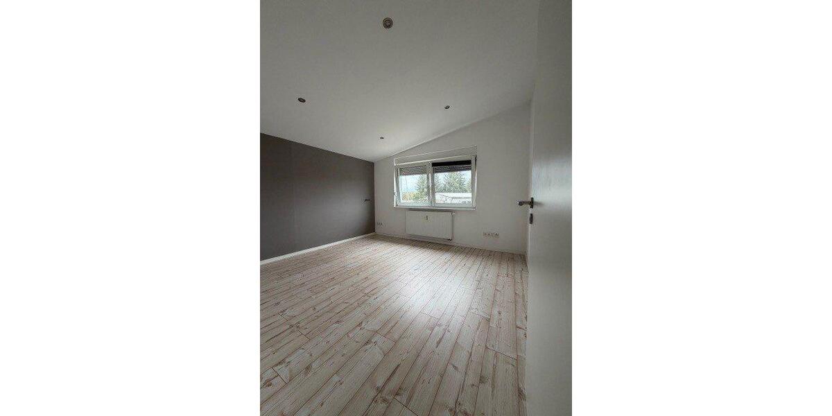 Erdgeschoßwohnung Uder - 3.5 Zimmer, 90 m&sup2;, 740&euro; | Angebot:26662241
