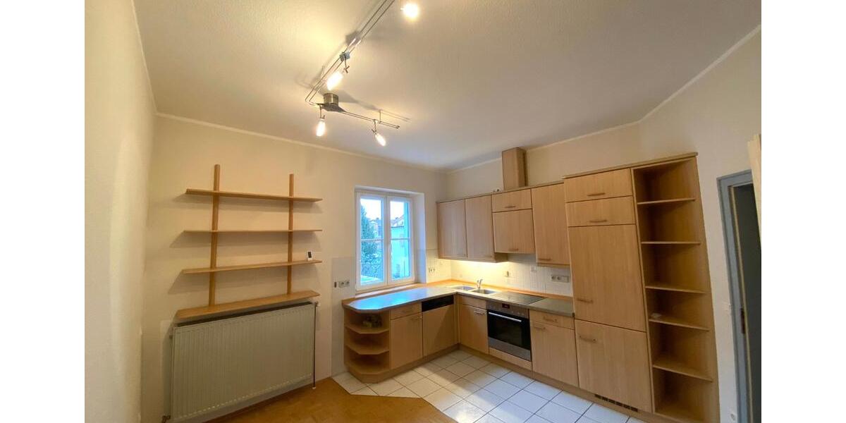 Etagenwohnung Bayreuth City - 3 Zimmer, 110 m&sup2;, 1.100&euro; | Angebot:26238596