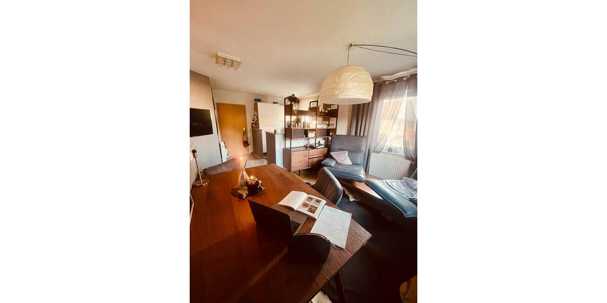 Wunderschöne ruhige 2 Zimmer Whg EG Küche Tageslichtbad 46qm 2 zimmer